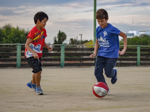 欧冠赛场精彩瞬间：巴萨主场2-0取胜,